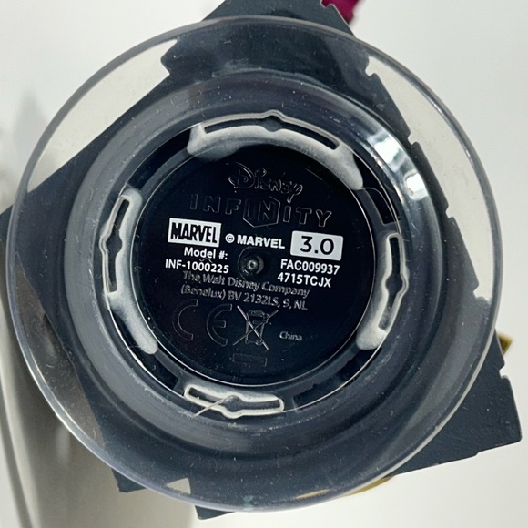 Disney Infinity x Marvel - The Avenger’s Vision 🤕 - Picture 2 of 3